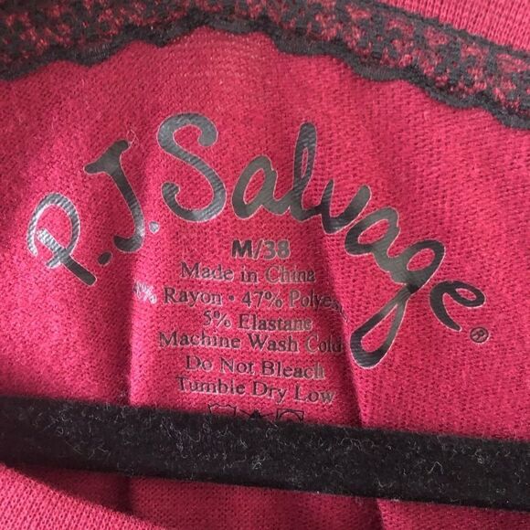 PJ Salvage - Wine is my Valentine Sweatshirt - Picture 5 of 5
